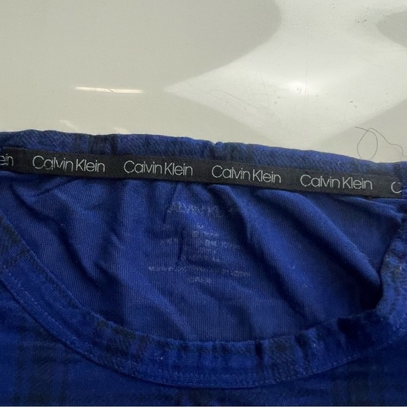 Calvin Klein women’s blue shirt M m135-27 - Picture 3 of 3